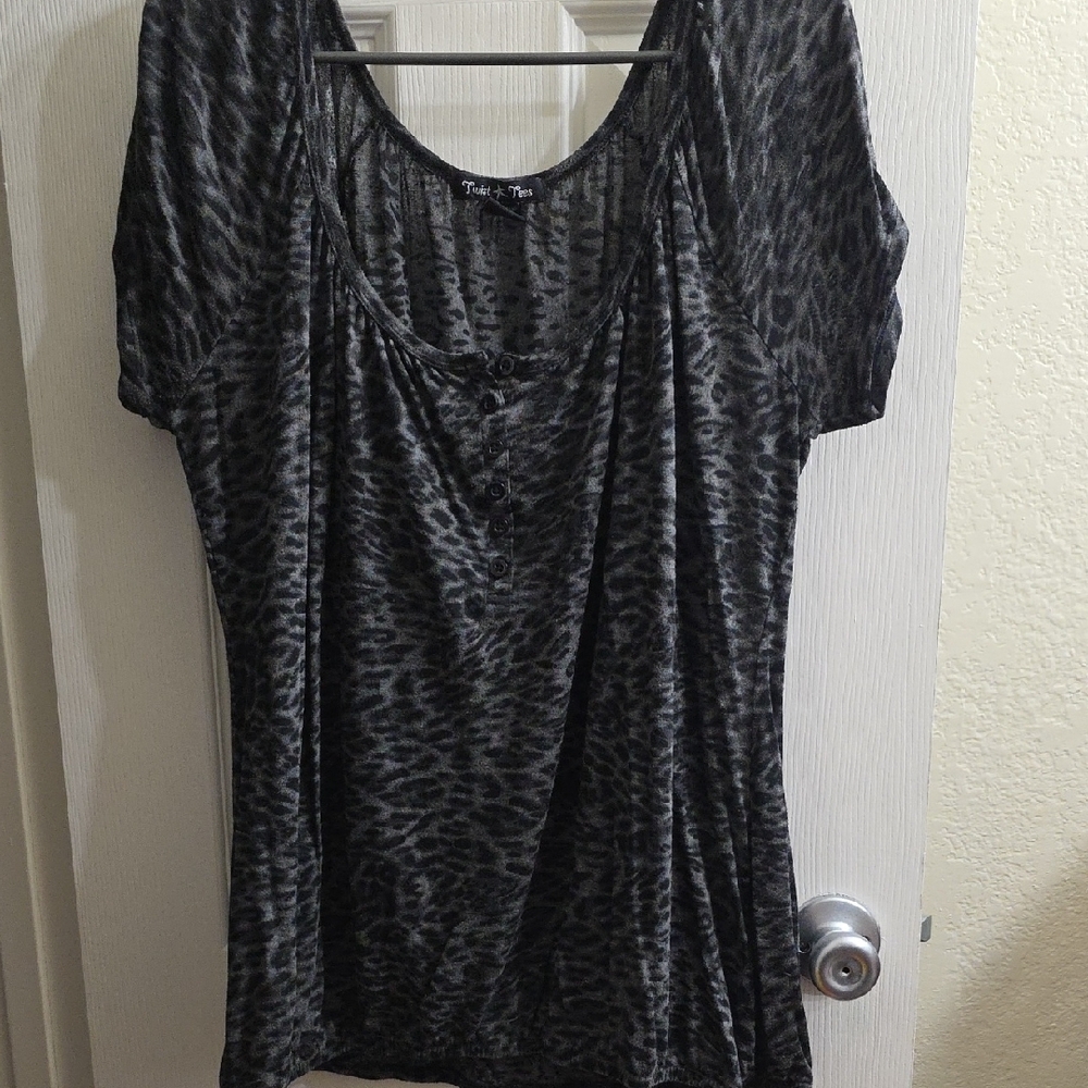 Twist Tees Animal Print Tunic Blouse Size 2X